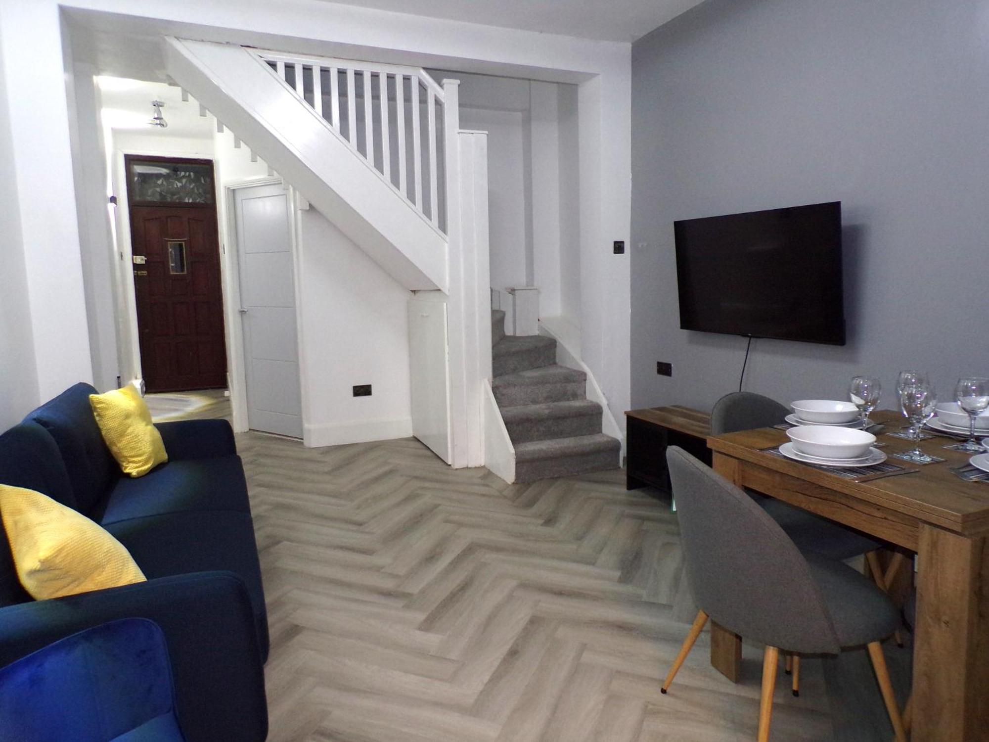 Hazelhurst House - 4 Bedrooms 2 Bathrooms Stoke-on-Trent Екстер'єр фото