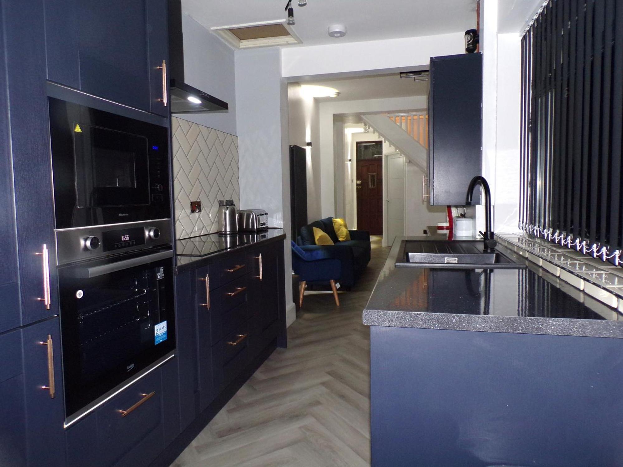 Hazelhurst House - 4 Bedrooms 2 Bathrooms Stoke-on-Trent Екстер'єр фото
